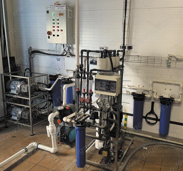 Установка водоподготовки и насосный агрегат для адиабатической системы охлаждения воздушных конденсаторов-Фригодизай