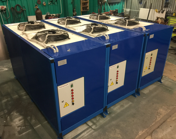 Три холодильных агрегата для системы кондиционирования цеха агропромышленного предприятия