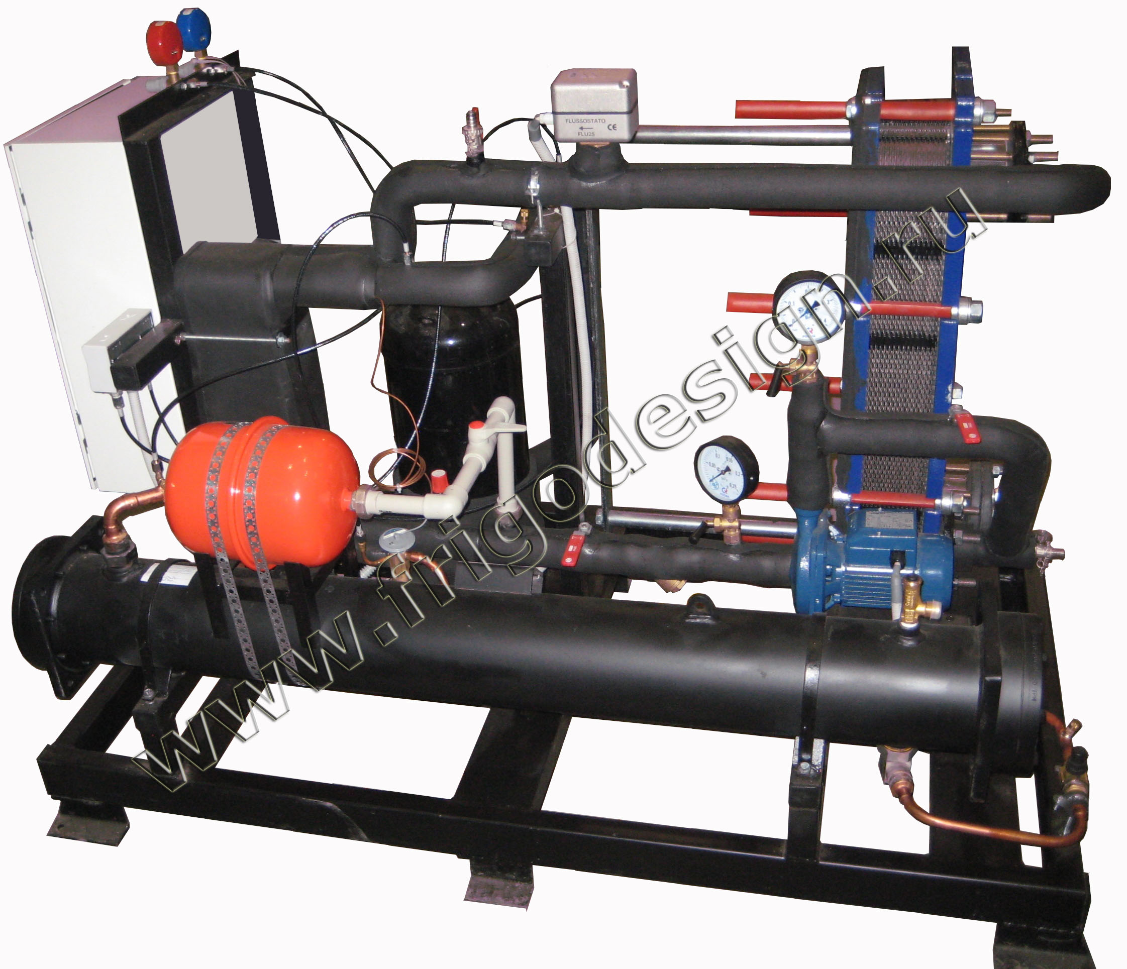 Купить в Москве чиллер с насосным агрегатом и промежуточным теплообменником от Фригодизайн