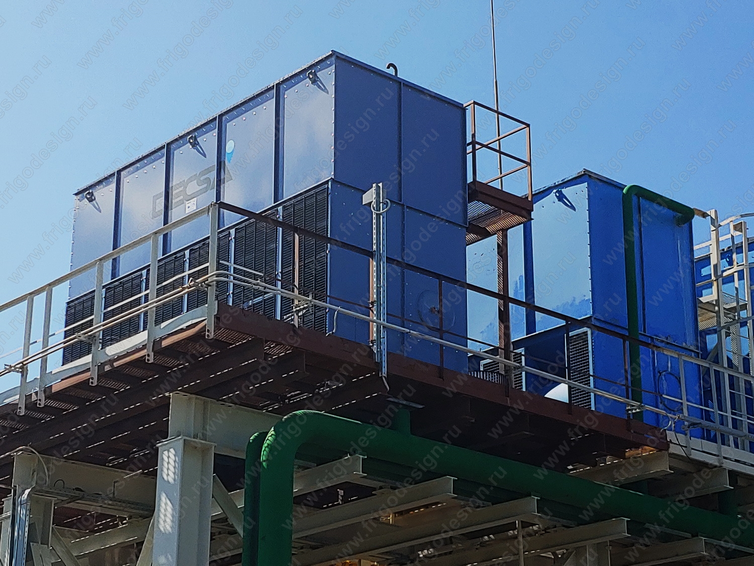 Конденсатор испарительного типа DECSA на мясокомбинате Конденсатор испарительного типа DECSA - заказать у Фригодизайн