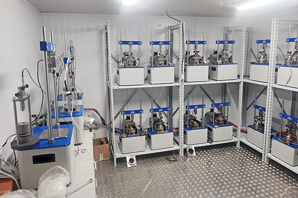 Камера для испытаний мерзлых грунтов (внутри) Камера для испытаний мерзлых грунтов (внутри)-фото