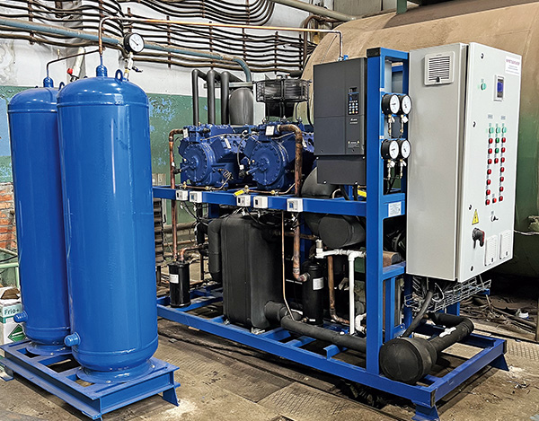 Каскадная холодильная установка бароклиматической камеры для испытаний автономных источников электропитания Фото-Каскадная холодильная установка бароклиматической камеры для испытаний автономных источников электропитания