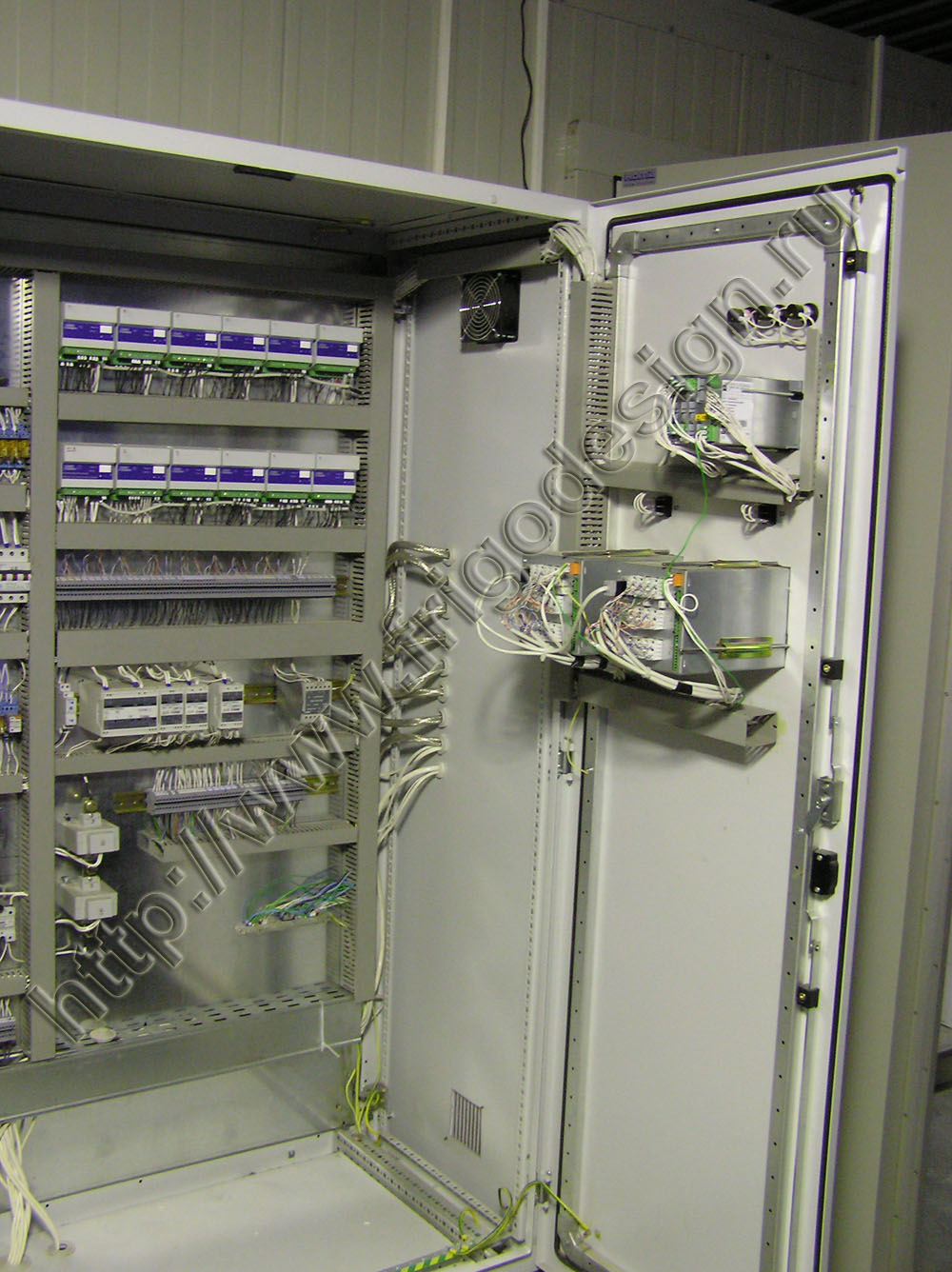 Оборудование климатической камеры Автоматическая система контроля и управления климатической камерой