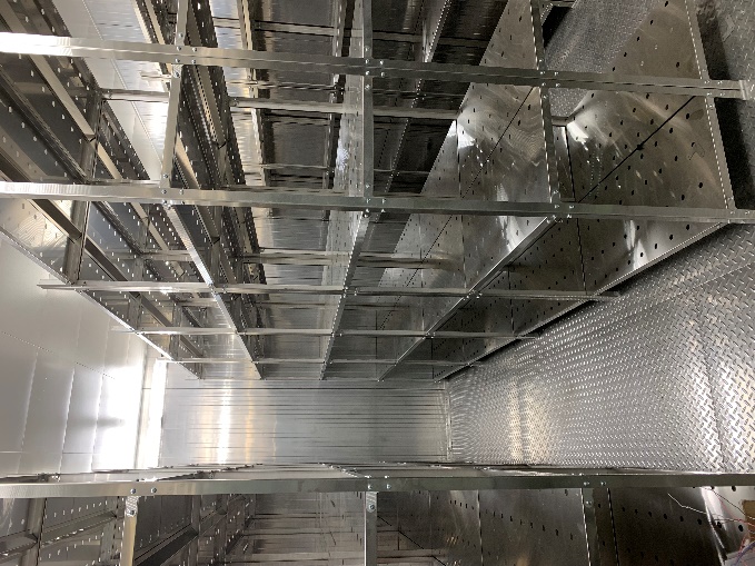 Стеллажи для лекарственных препаратов в климатической камере постоянных условий Стеллажи для лекарственных препаратов в климатической камере постоянных условий